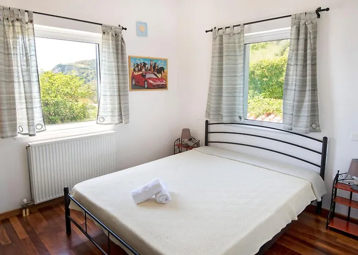 Blue Dream Evia-platana Village * Kími