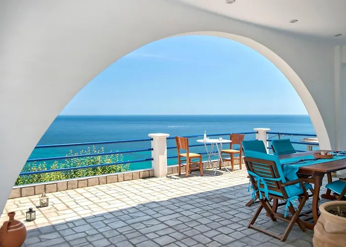 Blue Dream Evia-platana Village * Kími